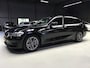 BMW 3-Serie Touring 330e Business Edition Plus I 293PK I Camera I Trekhaak I Ambiente I Full Led I Stoel & Stuurverw. I Half/Leder