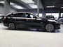 BMW 3-Serie Touring 330e Business Edition Plus I 293PK I Camera I Trekhaak I Ambiente I Full Led I Stoel & Stuurverw. I Half/Leder