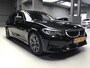 BMW 3-Serie Touring 330e Business Edition Plus I 293PK I Camera I Trekhaak I Ambiente I Full Led I Stoel & Stuurverw. I Half/Leder