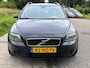 Volvo V50 2.4 Elan ECC Audio/CD Leder/stof LMV 18" Cruisecontrol ABS TCS ESP EBD Dakrails Trekhaak Dealeronderhoud Nieuwe Apk!