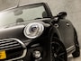 MINI Cooper Mini Cabrio 1.5 Black Sport Automaat (NAVIGATIE, LED KOPLAMPEN, CLIMATE, CRUISE, SPORTSTOELEN, PARKEERSENSOREN, ARMSTEUN, NIEUWSTAAT)