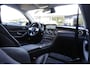 Mercedes-Benz GLC 300e 4MATIC Plug in hybride PHEV*Perfect MB Onderh.*1ste Eig*Elek. Trekhaak/Digi. Cockpit/Sfeer/Keyless Entry+Go/Half Leder/Stoelverw./Camera/LED/Rijstrook/Rem.ass./Elek. Klep/Parkeersens.V+A/18 inch LM*