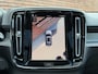 Volvo XC40 B4 Plus Black Edition | Panoramadak | 20 inch lichtmetalen velgen | Harman Kardon | Demo | Stoel- / stuurwielverwarming | 360 graden camera