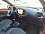 Toyota Aygo X ENVY JBL-AUDIO LED PRIVACY GLASS 18'' LM-VELGEN NAVI DRAADLOZE TELEFOONLADER NL-AUTO APPLE/ANDROID CAMERA CLIMA AD-CRUISE APPLE/ANDROID