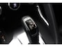 Jaguar E-Pace P250 R-Dynamic S | Panoramadak | Head-Up | Camera | Leder | 19 Inch