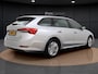 Skoda Octavia Combi 1.0 e-TSI 110 PK DSG Ambition | Apple CarPlay | Stoelverwarming | Cruise Control | Parkeerhulp |