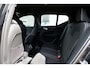 Volvo XC40 B4 Plus Black Edition Trekhaak | Verwarmbare voorstoelen en stuurwiel | Premium audio by Harman Kardon | Apple carplay/Android auto | Elektrische achterklep | 20 inch lichtmetalen velgen |