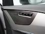 Volvo XC90 T8 Recharge AWD R-Design Plug In Hybrid 394pk 7 Persoons Dealer O.H. PHEV | Lederen Sportstoelen Memory | Pilot Assist | Harman Kardon | Adaptive Cruise | Navigatie | Apple Carplay | Camera | Virtual | L.M. 22" | DAB |