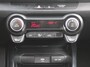 Kia Stonic 1.0 T-GDi MHEV DynamicPlusLine | Stuur-/stoelverwarming | Camera | Clima | Cruise | 16" LM | Navi | LED | Keyless |