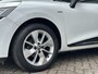 Renault Clio IV Estate TCe 90 Limited | Navigatiesysteem | Armsteun | Lage kilometerstand!! | Lichtmetalen velgen | Parkeersensoren |