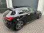 Mercedes-Benz A-klasse 200 AMG Pano/Leder/Sfeer/Camera/Memory/Night/LED/Widescreen/Apple/Navi/Bluetooth/Climate/Cruise/Apk 10-2026