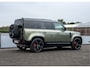 Land Rover Defender 110 P300e X-Dynamic HSE | 6-Persoons | Alle Opties | Pangea Green - Ebony leder | Meridian Surround | Head-Up | Standkachel | 3-Zone Airco |