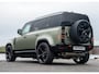 Land Rover Defender 110 P300e X-Dynamic HSE | 6-Persoons | Alle Opties | Pangea Green - Ebony leder | Meridian Surround | Head-Up | Standkachel | 3-Zone Airco |