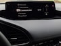 Mazda 3 2.5 e-SkyActiv-G M Hybrid 140 Takumi | Nederlandse auto | Dealeronderhouden | Bose | Automaat | Elektrische verstelbare stoelen met stoelgeheugen | Stoel/stuurverwarming | 360 graden camera | Apple Carplay/Android Auto | Privacy glass | Leder |