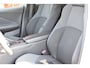Toyota C-HR 1.8 Hybrid 140 Dynamic Limited Automaat 140pk | Stuur- + stoelverwarming | Parkeersensoren voor + achter | Dodehoekdetectie |