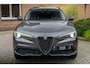 Alfa Romeo Stelvio 2.0 T AWD Q4 200 PK Aut. 1e Eig Xenon Leder Black Optic Stoelverwarming Camera 20''