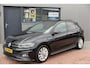 Volkswagen Polo 1.0 TSI 85kw 116pk Highline R-Line , Panoramadak, Led , PDC, Cruise, Carplay , Achteruitrijcamera , Sportstoelen , Actieve demping .DAB+, etc .