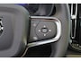Volvo EC40 Performance Ultra 82 kWh - Panoramadak - IntelliSafe Assist & Surround - 360º Camera - Harman/Kardon audio - Verwarmde voorstoelen, stuur & achterbank - Parkeersensoren voor & achter - Elektr. bedienb. voorstoelen met geheugen links - Draadloze tel. lader - Warmtepomp - Extra getint glas - Elektr. inklapbare trekhaak - 19' LMV