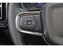 Volvo EC40 Performance Ultra 82 kWh - Panoramadak - IntelliSafe Assist & Surround - 360º Camera - Harman/Kardon audio - Verwarmde voorstoelen, stuur & achterbank - Parkeersensoren voor & achter - Elektr. bedienb. voorstoelen met geheugen links - Draadloze tel. lader - Warmtepomp - Extra getint glas - Elektr. inklapbare trekhaak - 19' LMV