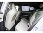 Volvo EX30 Single Motor Extended Range Plus | Black Pack | Harman & Kardon | 21" Everlast velgen | Adaptieve Cruise Control |  Stoel/Stuurverwarming | Verlaging set |