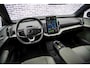 Volvo EX30 Single Motor Extended Range Plus | Black Pack | Harman & Kardon | 21" Everlast velgen | Adaptieve Cruise Control |  Stoel/Stuurverwarming | Verlaging set |