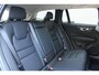 Volvo V60 B4 Automaat Essential Edition | 18 inch Lichtmetalen Velgen | Extra Getint Glas | Lederen Bekleding | Park Assist voor en achter | Climate Pack | Driver Assist | Cruise Control Adaptief Met Stop&Go En Stuurhulp | Apple Carplay/Android Auto |