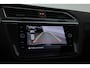 Volkswagen Tiguan 1.5 TSI R-Line DSG | Pano | Elek. Trekhaak | Camera | Stoel- Stuurverw. | Keyless | Navi