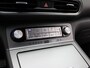 Hyundai Kona Electric EV Pure 64 kWh | 1e Eigenaar | Apple Carplay / Android Auto | Privacy Glass | Climate Control | ALL SEASON |