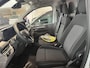 Volkswagen e-Transporter L2H1 Life 218 pk | Airco | Trekhaak | Multifunctioneel stuur | Cruise control | UIT VOORRAAD LEVERBAAR! |