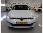 Volkswagen Golf Variant 1.0 eTSI Life Automaat DSG IQ-Drive Navi Digitaal Dashboard App connect NL-auto NAP Metallic wit Sfeerverlichting Adaptieve Cruise Control ACC Sportvelgen 19 inch Zeer nette auto