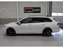 Volkswagen Golf Variant 1.0 eTSI Life Automaat DSG IQ-Drive Navi Digitaal Dashboard App connect NL-auto NAP Metallic wit Sfeerverlichting Adaptieve Cruise Control ACC Sportvelgen 19 inch Zeer nette auto