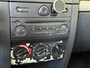 Renault Clio 1.6-16V Community LMV NW. APK AIRCO BJ 2005 !!!
