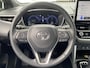 Toyota Corolla Cross 2.0 High Power Hybrid First Edition / Automaat / NL-Auto / Dealer-Onderhouden / 1e-Eigenaar / Stoelverwarming / Adaptieve Cruise-Control / Trekhaak / Keyless / Half-Leder / LED / DAB / Apple-Carplay & Android-Auto / Navi / Camera / Elektrische Achterklep / PDC / LMV 18'' / ENZ.