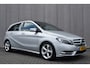 Mercedes-Benz B-klasse 180 Automaat Ambition Half Leder | Panoramadak | Bi-Xenon | Full Map Navi | 17 Inch LMV