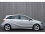 Mercedes-Benz B-klasse 180 Automaat Ambition Half Leder | Panoramadak | Bi-Xenon | Full Map Navi | 17 Inch LMV