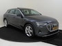 Audi E-tron e-tron 55 quattro advanced 95 kWh | SOH 100%| Panoramadak | Achteruitrijcamera | Adaptieve cruise control | Lederen bekleding | Navigatie Plus | CarPlay | Elektrische achterklep |