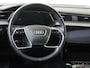 Audi E-tron e-tron 50 quattro Launch edition plus 71 kWh | Panoramadak | Luchtvering | Stoelverwarming | Navigatie Plus | Achteruitrijcamera | Lederen bekleding | Adaptieve cruise control |