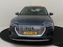 Audi E-tron e-tron 50 quattro Launch edition plus 71 kWh | Panoramadak | Luchtvering | Stoelverwarming | Navigatie Plus | Achteruitrijcamera | Lederen bekleding | Adaptieve cruise control |