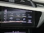 Audi E-tron e-tron 50 quattro Launch edition plus 71 kWh | Panoramadak | Luchtvering | Stoelverwarming | Navigatie Plus | Achteruitrijcamera | Lederen bekleding | Adaptieve cruise control |