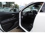 Toyota C-HR 1.8 Hybrid STYLE ULTIMATE NAVI STOELVERW. CLIMA DODEHOEKDETECTIE CAMERA KEYLESS SENSOREN V+A LED