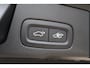 Volvo XC60 2.0 T4 Business Pro | Trekhaak | Harman Kardon audio | 19 inch | Elektrische bestuurdersstoel incl. memory | Stoelverwarming voorzijde | Extra getint glas | Parkeersensoren voor + achter | Parkeercamera | DAB+ | Adaptieve LED-koplampen | Keyless Entry |
