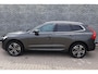 Volvo XC60 2.0 T4 Business Pro | Trekhaak | Harman Kardon audio | 19 inch | Elektrische bestuurdersstoel incl. memory | Stoelverwarming voorzijde | Extra getint glas | Parkeersensoren voor + achter | Parkeercamera | DAB+ | Adaptieve LED-koplampen | Keyless Entry |