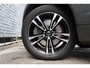 Volvo XC60 2.0 T4 Business Pro | Trekhaak | Harman Kardon audio | 19 inch | Elektrische bestuurdersstoel incl. memory | Stoelverwarming voorzijde | Extra getint glas | Parkeersensoren voor + achter | Parkeercamera | DAB+ | Adaptieve LED-koplampen | Keyless Entry |