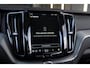 Volvo XC60 T6 350PK Automaat AWD Plus Dark Long range /Adaptieve cruise control / Panoramadak / Apple carplay / Parkeersensoren met 360 camera / Elektrische achterklep / Elektrische stoelen met geheugen / Stoel en stuurwielverwarming