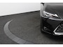 Lexus UX 250h Preference Line | 18 Inch Lichtmetalen velgen | Blind Spot Monitor | Privacy Glass