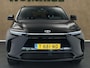 Toyota bZ4X Dynamic 71 kWh - SOH 97.6%! - ORIGINEEL NEDERLANDSE AUTO - STOEL EN STUUR VERWARMING - ELEKTRISCHE ACHTERKLEP - NAVIGATIE - PARKEERSENSOREN VOOR EN ACHTER - 360 GRADEN CAMERA - APPLE CARPLAY/ANDROID AUTO