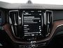 Volvo XC60 T6 Recharge AWD | LR | Ultimate Dark | Luchtvering | Trekhaak | Bowers & Wilkins | Stoelmassage | 360 Camera | Zondag Open!