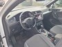 Volkswagen Tiguan 1.5 TSI ACT R-line Business Navigatie/Trekhaak/ Digitaal Dashboard/ Cruise control/Draadloos oplader Parelmoer wit