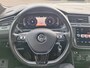 Volkswagen Tiguan 1.5 TSI ACT R-line Business Navigatie/Trekhaak/ Digitaal Dashboard/ Cruise control/Draadloos oplader Parelmoer wit