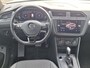 Volkswagen Tiguan 1.5 TSI ACT R-line Business Navigatie/Trekhaak/ Digitaal Dashboard/ Cruise control/Draadloos oplader Parelmoer wit